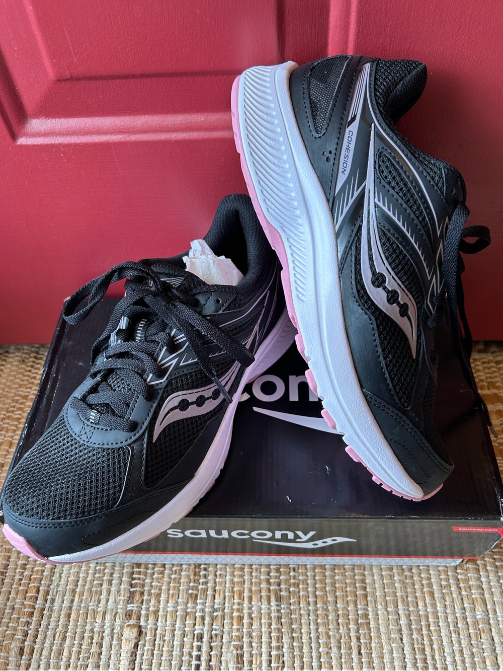 NWT SAUCONY s9 wmn’s ‘Cohesion 14’ road running shoes-great support/performance